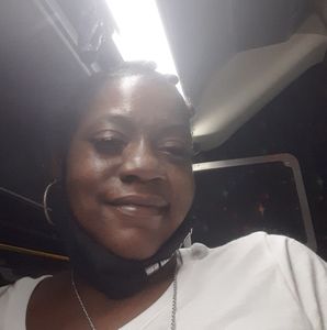 Meet your Posher, Jenine